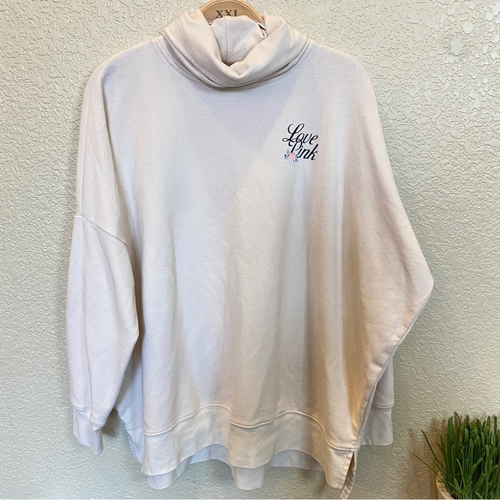 Pink Victoria’s Secret turtle neck sweatshirt very oversized xs‎ grandmacore